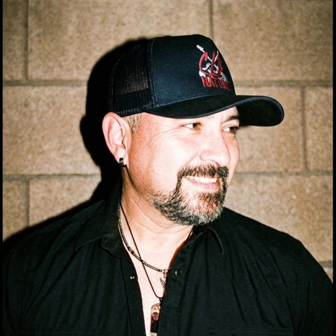 Chris Lozano